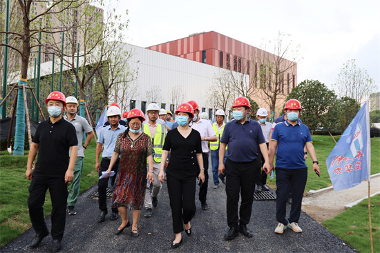 庐阳区委副书记、区长赵庆一率队赴华力承建的 辖区重点项目督查夏季安全生产工作