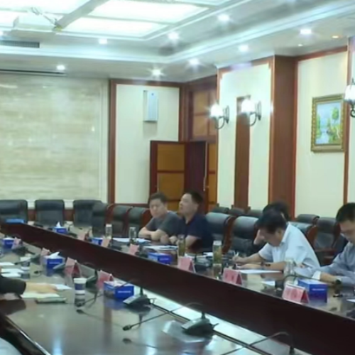 凤台县委书记熊寿宏会见集团公司领导一行