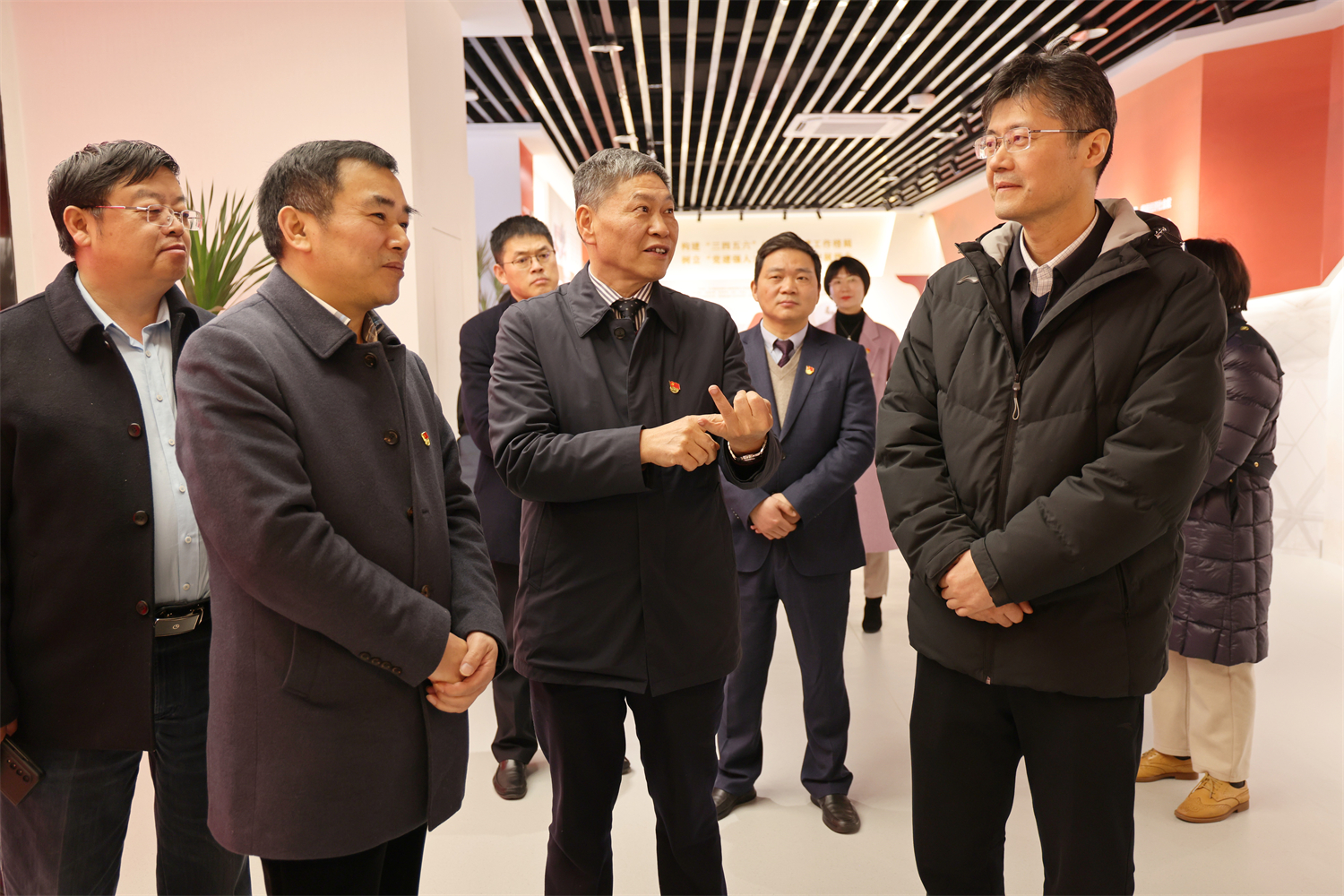 1676685211278051.jpg 11.jpg