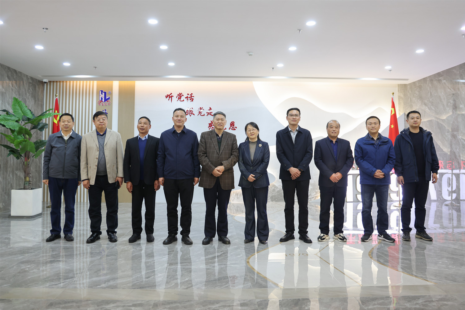 1700633480748076.jpg cef199675877064a6add708cf6a3bf0.jpg