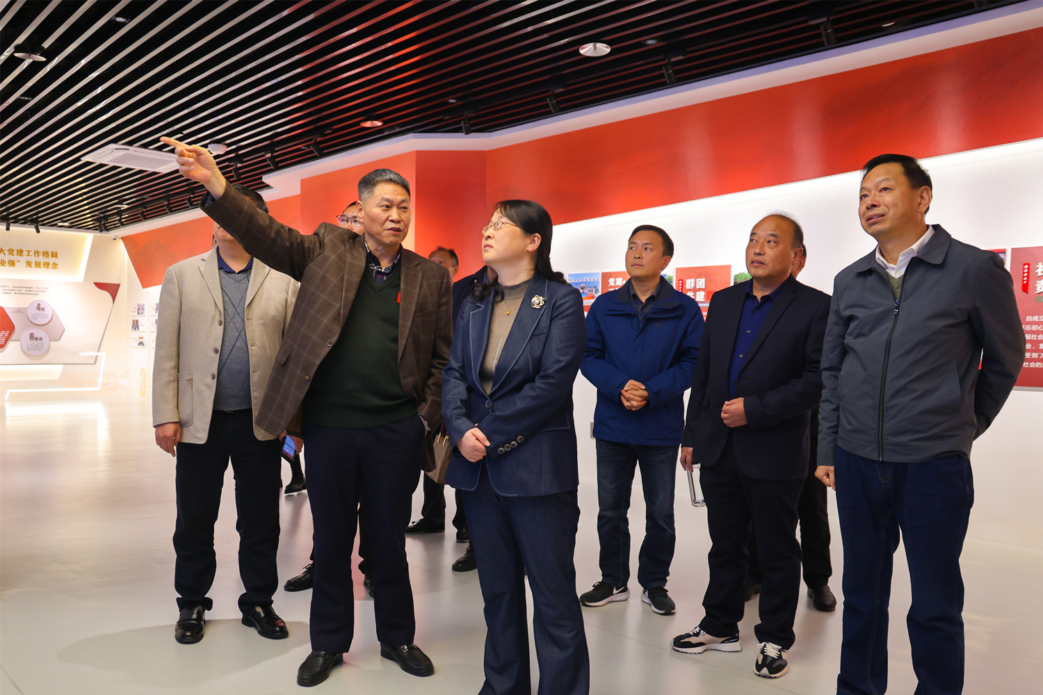 1700633515123194.jpg b25f03326b84e7701015845741cd9a6.jpg