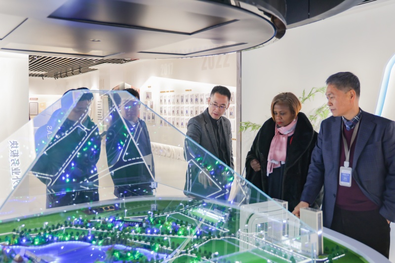 1765877791547804.jpg 5O3A0897.jpg